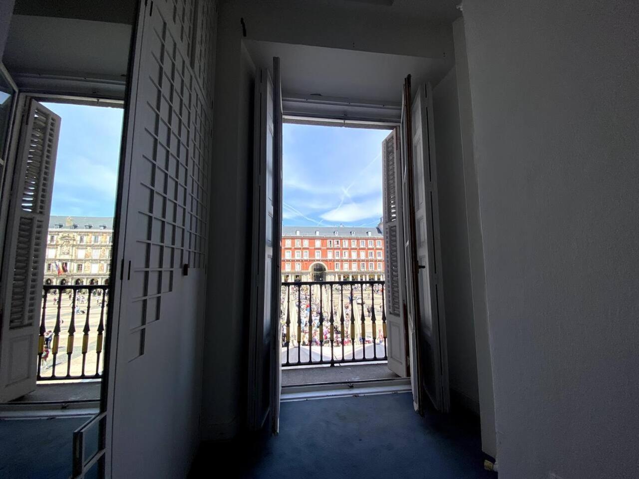 Amazing With Balconies To Plaza Mayor Apartamento Madri